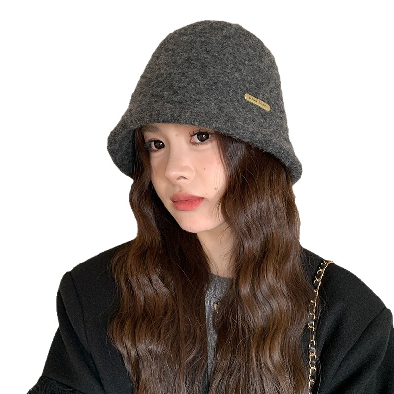 ウールの漁師帽の子供は秋冬の高級感があります。