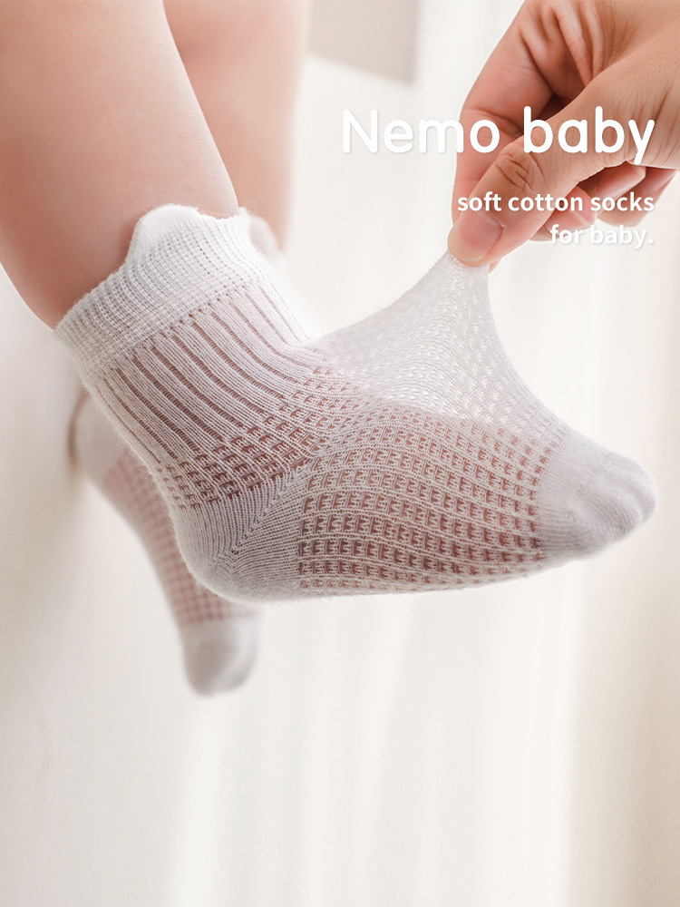 Calcetines de bebé recién nacido, malla fina de verano, boca suelta transpirable, calcetines de bebé deshuesados, calcetines de tubo de dibujos animados lindos