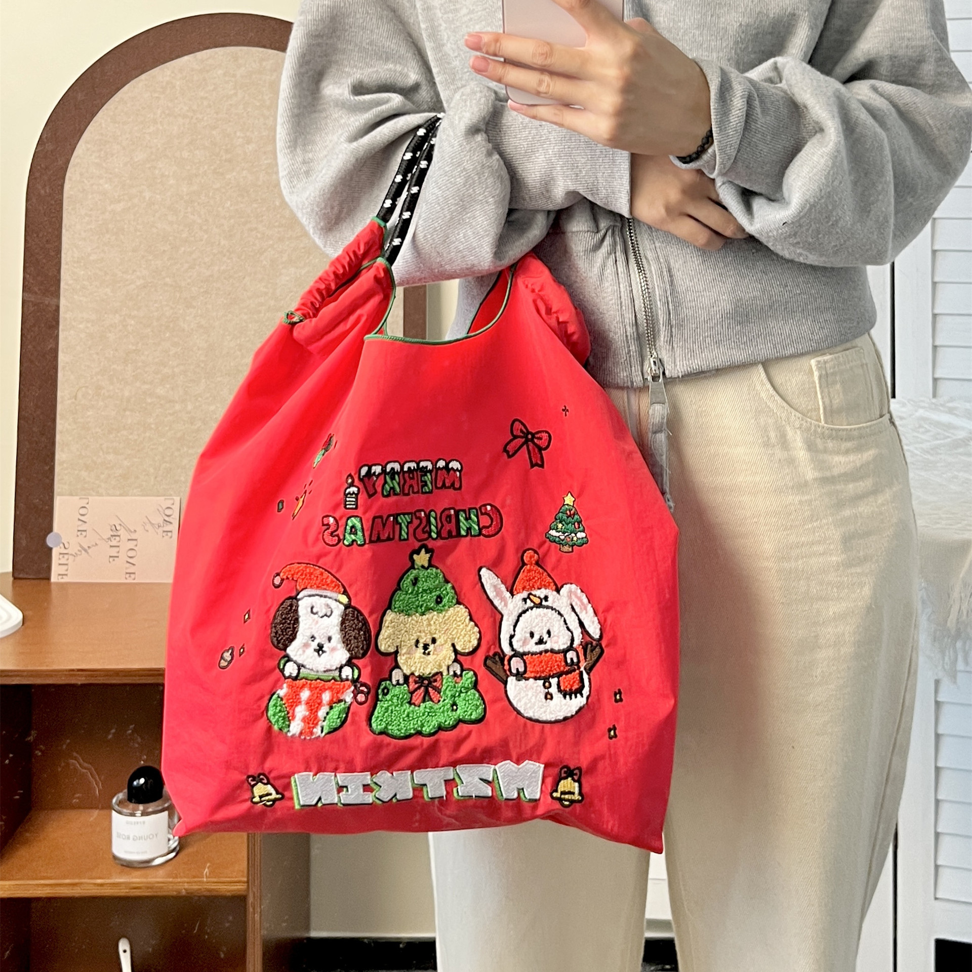 圣诞礼物手拎包刺绣尼龙购物袋斜跨包可爱卡通腋下包便携单肩包