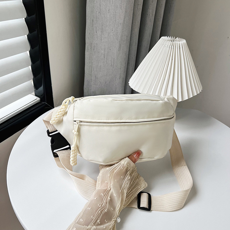 Bolsa de pecho para damas, simple y de gran capacidad, mochila casual japonesa, mochila de hombro para estudiantes, bolsa deportiva ligera.