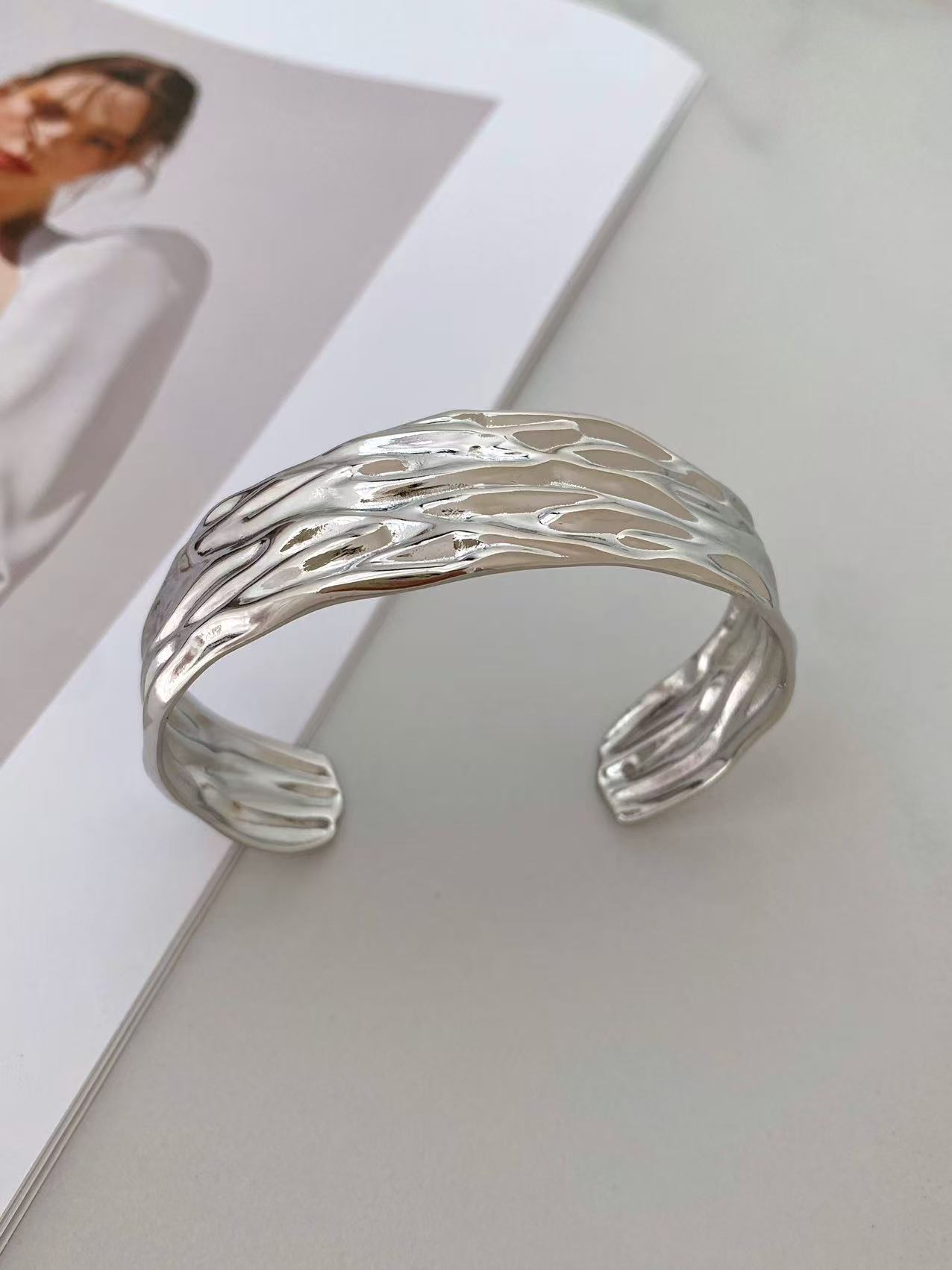 12g Weight Rings, Bangle Classification 1 Piece Quantity Holiday, Daily Occasion Copper Material Geometric Pattern All Seasons Season Women's Gender Mixed Metal, Plating Design Elegant, Classic Style Style Wholesale Jewelry Elegant Classic Style Geometric Copper Mixed Metal Plating Rings Bangle 8