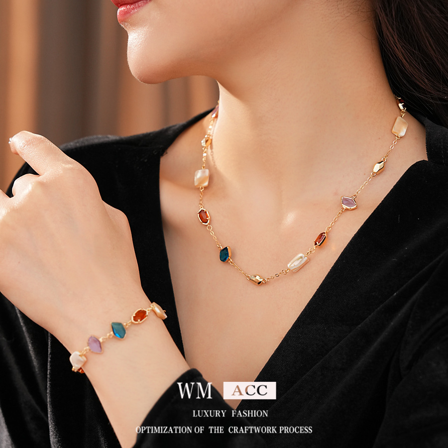Medieval vintage conchas cuadradas pulsera collar lujo ligero nicho conjunto de alta sensación de moda retro joyería mujer image 3