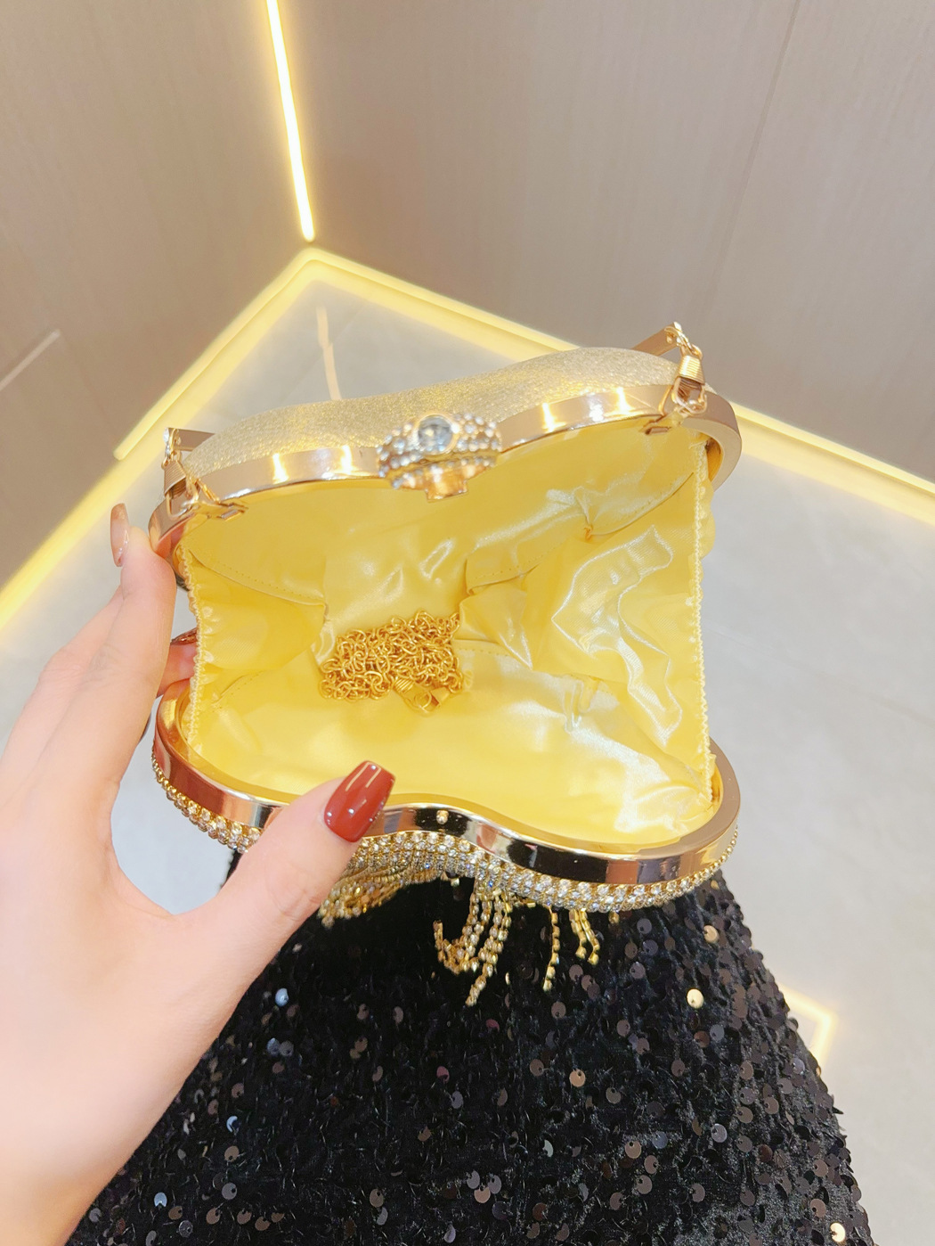Nouvelles fêtes d'anniversaire à pompon en strass, sac à main parsemé de diamants pour les mondains, sac de banquet croisé en diagonale_voghion.com