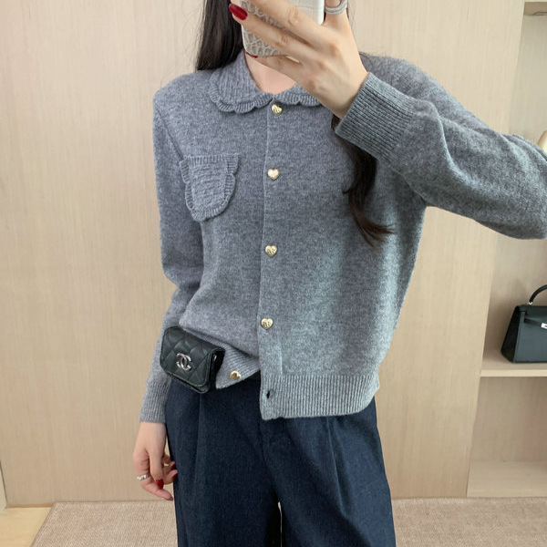 Autumn and Winter New All-Wool Cardigan Women's Lapel Loose Slim Sweater Jacket Design Niche Knitted Knitwear Top