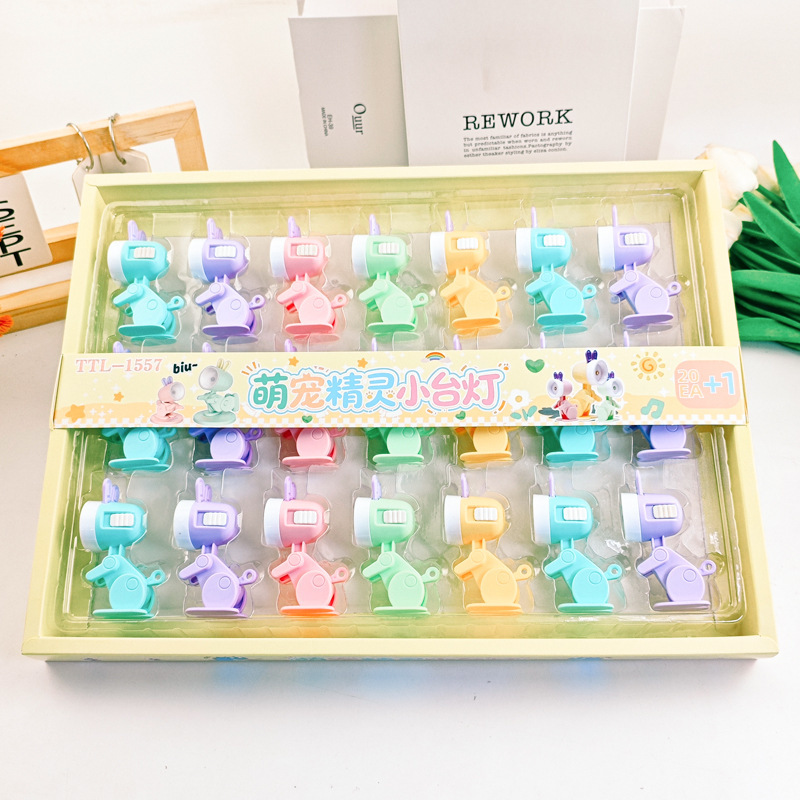 Cute Mini Led Night Light Toy for Dormitory Desktop, Creative Gift for Best Friend, Deer-Shaped Desk Lamp Ornament Cute Mini Led Night Light Toy for Dormitory Desktop, Creative Gift for Best Friend, Deer-Shaped Desk Lamp Ornament