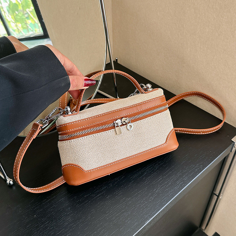 Bolso de lona para mujer, nuevo estilo coreano transfronterizo, moderno, con bloques de color y patchwork, bolso cuadrado pequeño, bolso bandolera de lona informal y a la moda. image 3