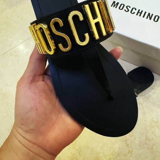 2025 Fashion Sandals Flat Heel Sandals Women's Outwear Summer Metal Internet Popular plus size Women's Shoes Letter All-match British Style