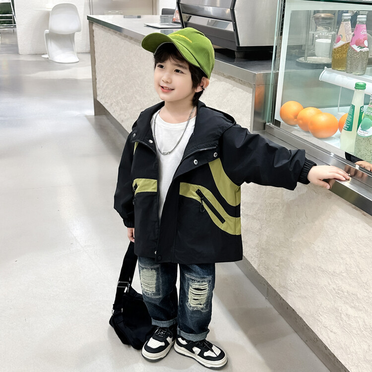 Boys label patchwork jacket for spring and autumn 2023, new handsome hooded windbreaker, children's top_voghion.com