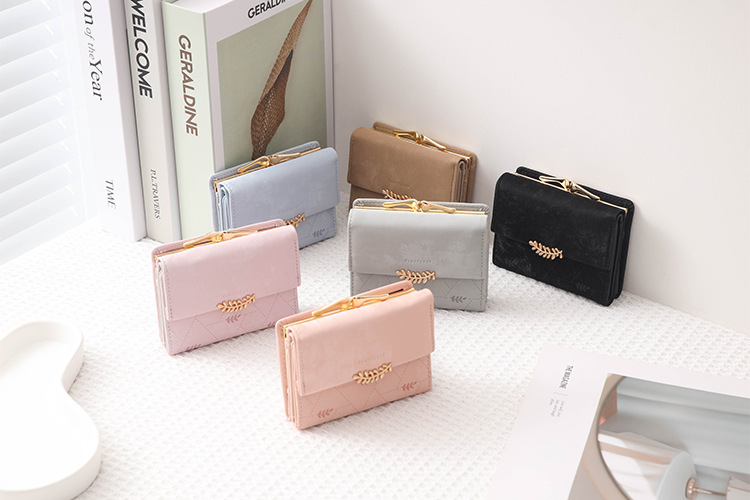 Sewing Thread Design Women's Solid Color Pu Leather Flip Cover Wallets