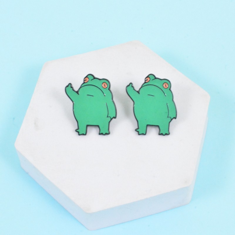 Funny Brooch Cartoon Enamel Middle Finger Frog Pin Anti-Exposure Buckle In Stock Wholesale_voghion.com