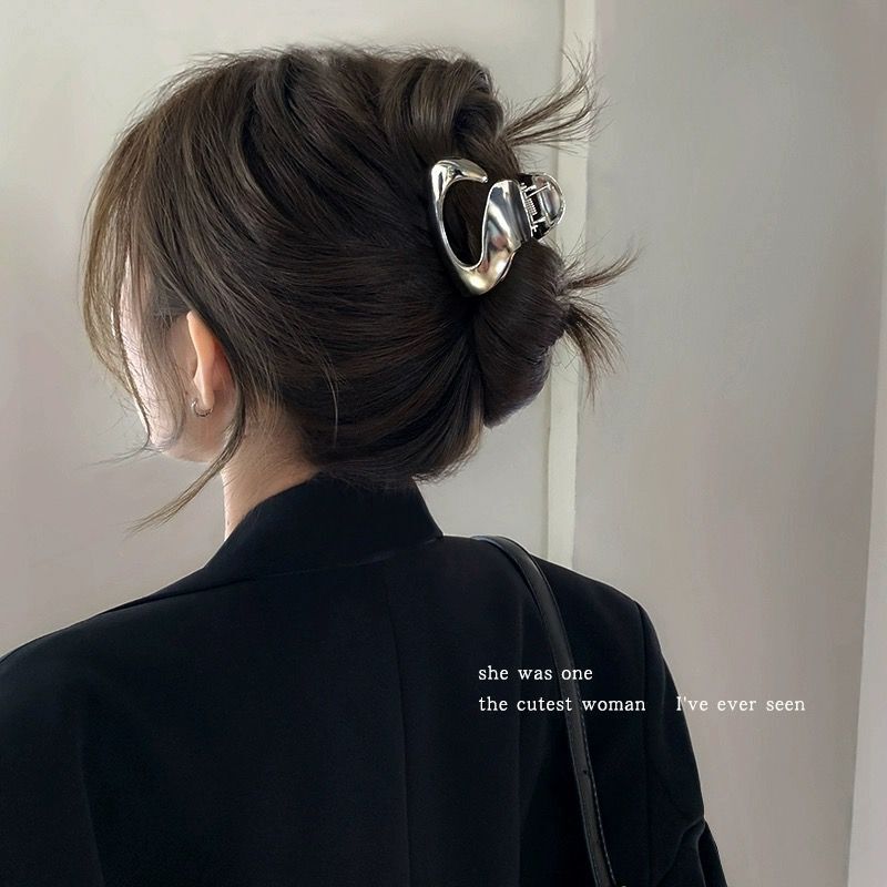 Cold Wind silver small size Grab Hair Clip Less Shark Clip Metal Niche Design Sense Clip Hairpin Women's High Sense