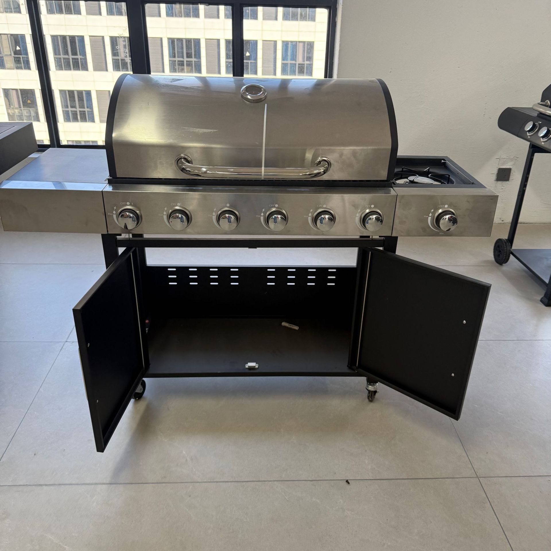 Soy una villa familiar de fábrica, 6 hornos de gas, hornos al aire libre con patio, parrilla de gas licuado, parrilla estofada americana