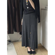 垂感针织半身裙女秋冬2025新款韩系松紧腰显瘦a字包臀直筒中长裙