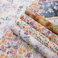 厚いネットの赤い菜の花の内張りのシドニー紙のしわの底の花束の包装紙の生花の包装紙の手作りのdiy