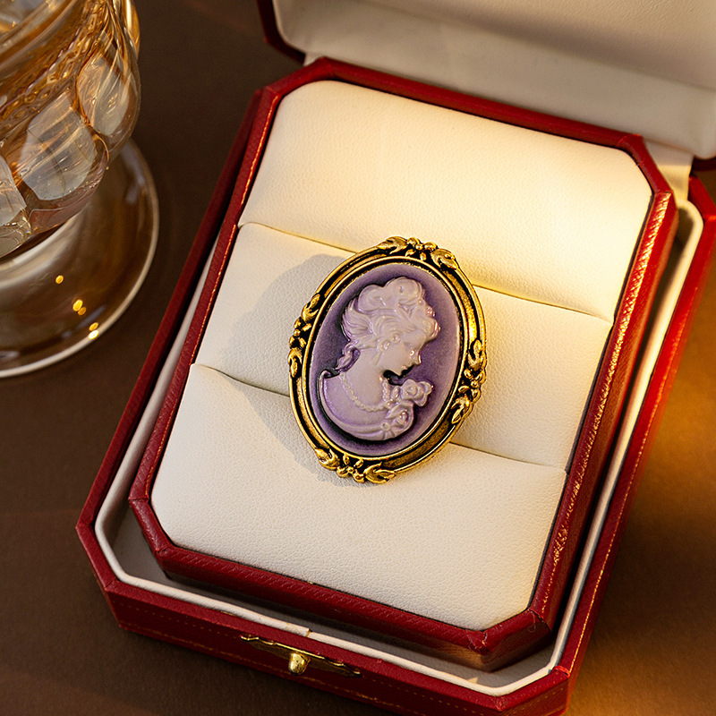 Vintage Brosche Im Mittelalterlichen Stil Für Damen Als Accessoire_voghion.com