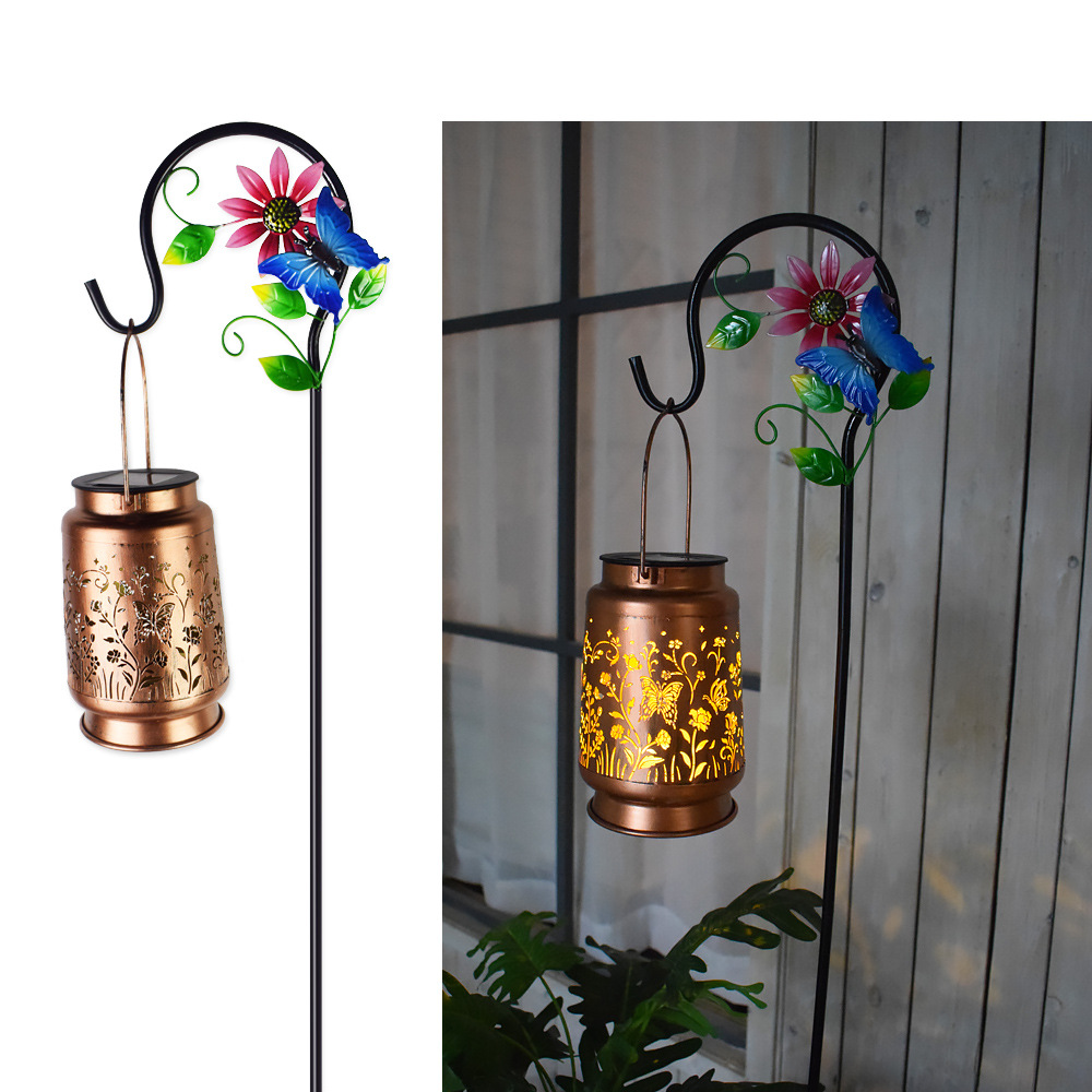 ソーラーライト屋外中空ランタン中庭造園レイアウト鉄馬ランタンガーデンバルコニー雰囲気装飾ライト