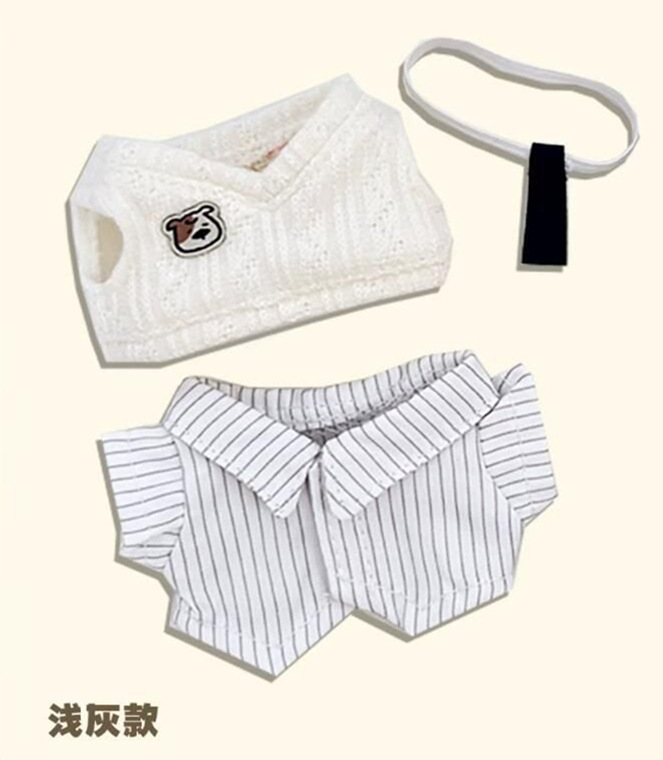 Светло-серый костюм-тройка