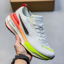 ����ЬInvincible Run�ܲ�Ь��ʿ�p�����e�\��ЬŮ���ļ��ٴ�WЬ