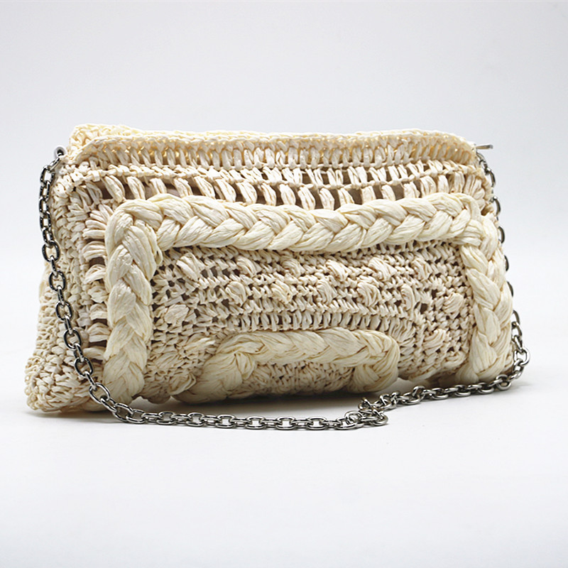 Straw shoulder bag on chain
