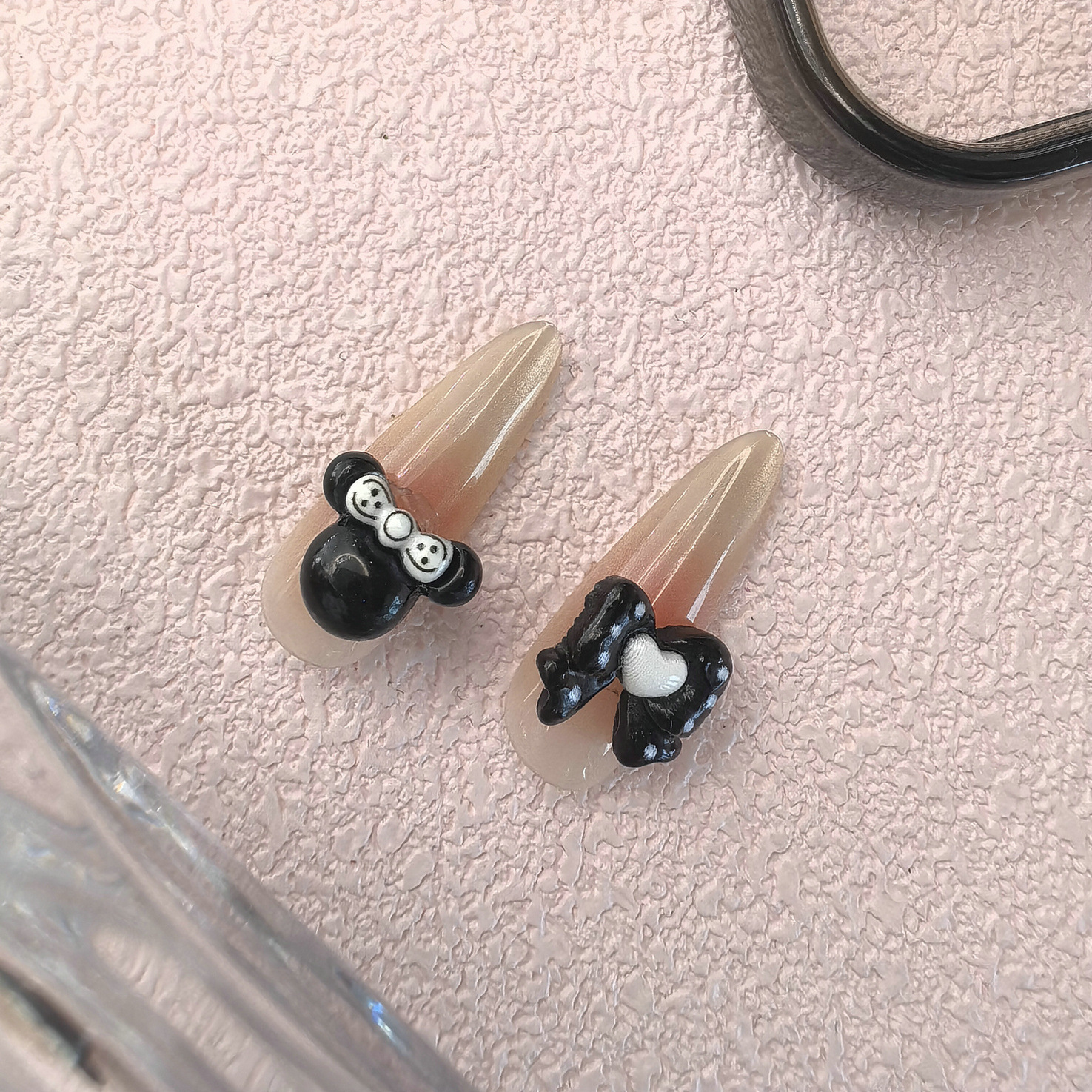 跨境米奇头爱心蝴蝶结美甲饰品批发美国澳洲加拿大韩国欧洲000