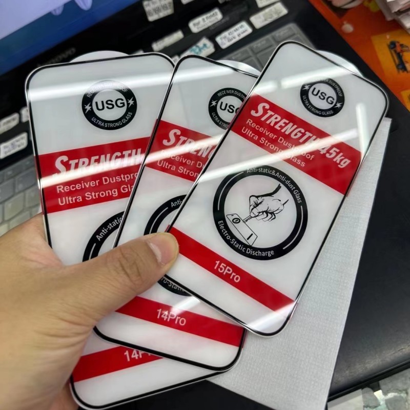 Adecuado para iPhone15Pro teléfono móvil templado película tres fuerte presión lateral 45g HD integrado a prueba de polvo neto de Apple 15plus