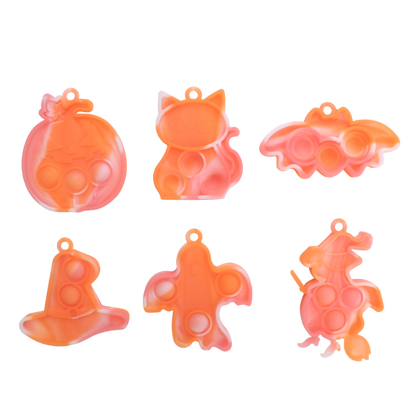 Nuevos productos Halloween Rat-Righting Pioneer Keychain calabaza bruja fantasma juguete descompresión colgante de silicona descompresión
