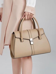 Women's Bag Trapezoid Bag, Shoulder Bag, Crossbody Bag for Women, Large Capacity, Gift for Mother-in-law, Elderly Mother, High-End Red Platinum Bag