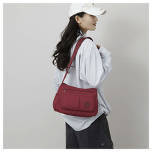 �r��Ůʿ�μ����������ˮ�������������������ְ��p��б�汳��