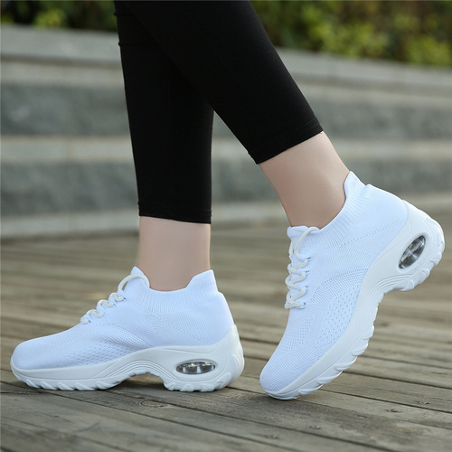 Amazon cross-border large size women's shoes New casual sneaker women's flying knitting casual running shoes socks shoes Shake shoes