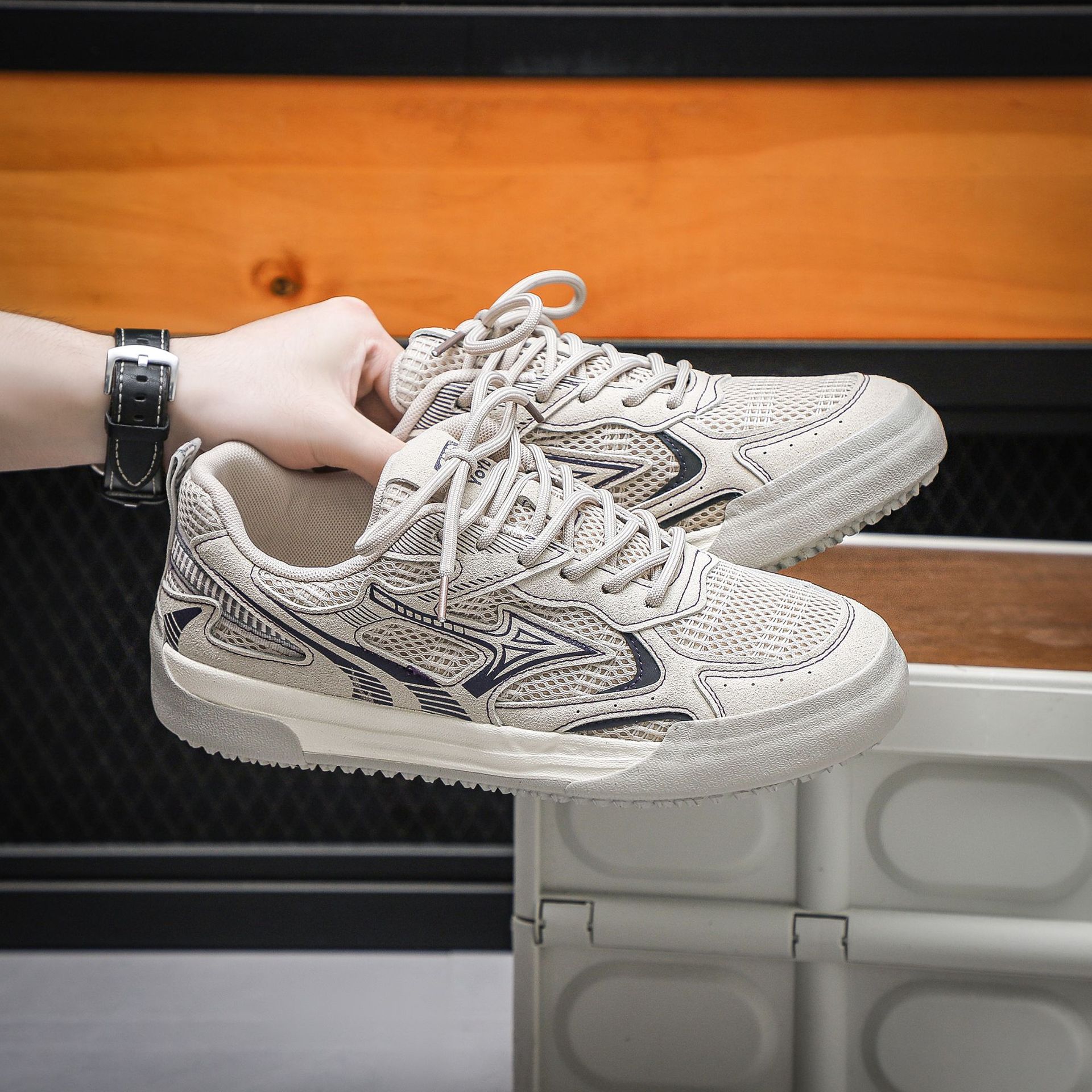 Yuanbo2025 verano nuevos zapatos respirables de malla para hombres, zapatos de entrenamiento de moda, zapatos de moda para hombres, zapatos de moda, zapatos de suela gruesa