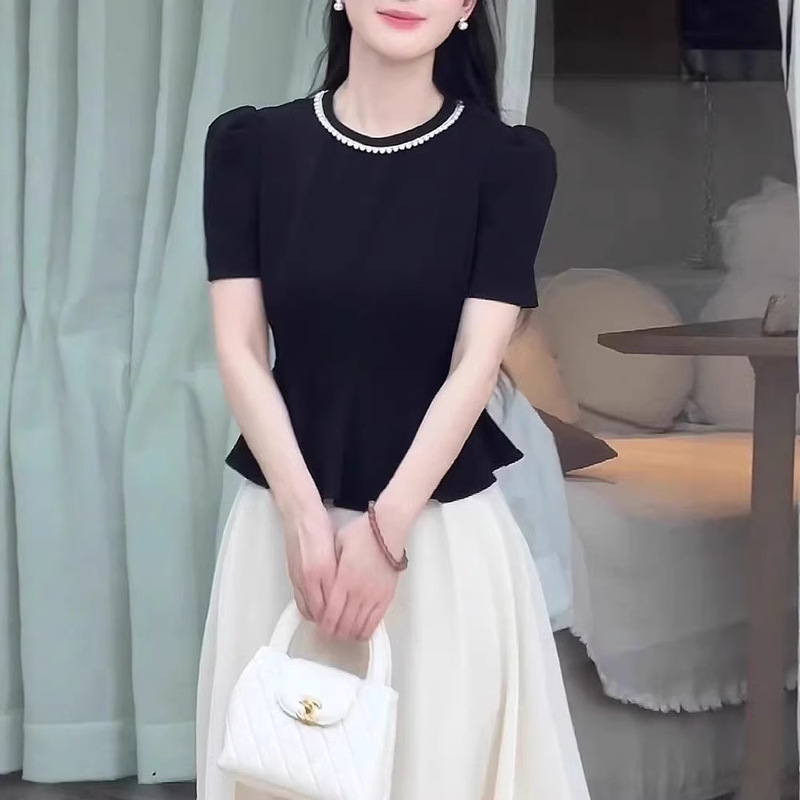 High-End Black Short-Sleeved T-Shirt for Women, Summer 2026 New Style, Loose Fit, Slimming, Plus Size, Ruffled Edge, Super Stylish Top High-End Black Short-Sleeved T-Shirt for Women, Summer 2026 New Style, Loose Fit, Slimming, Plus Size, Ruffled Edge, Super Stylish Top