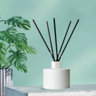 鸿宇定制100ml哑光白色圆柱香薰玻璃瓶 藤条无火香薰挥发瓶空瓶