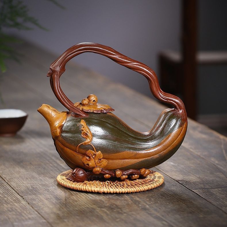 紫砂壶原矿红泥粉浆南瓜提梁壶仿生器紫砂茶壶雨中砂茶具厂批发