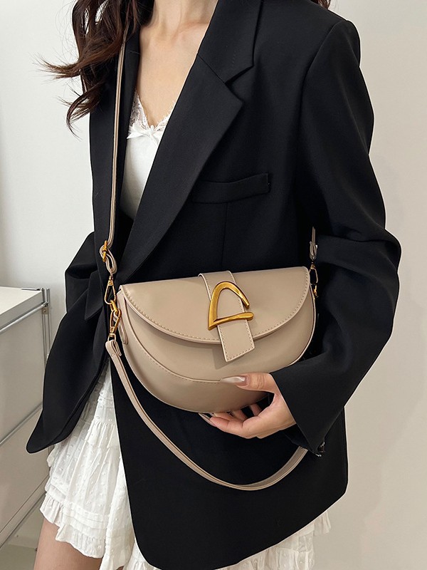 Bolsa de silla de lujo ligera de venta caliente para mujeres 2025, comercio exterior transfronterizo nuevo estilo de alta calidad de moda versátil mochila de hombro