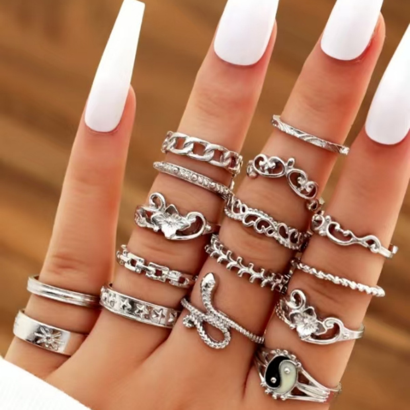 European and American Cross-Border Hot-Selling Ring Cut Out Chain Versatile Butterfly Heart Hand Ornaments Open Star 12-Piece Jewelry Set for Women