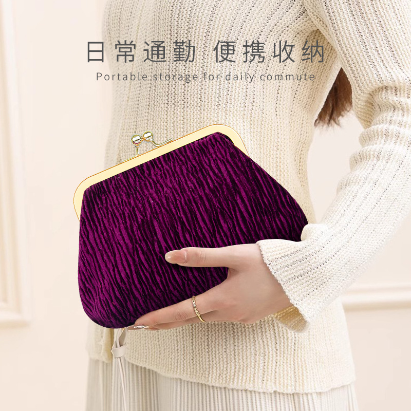 Small shoulder bag