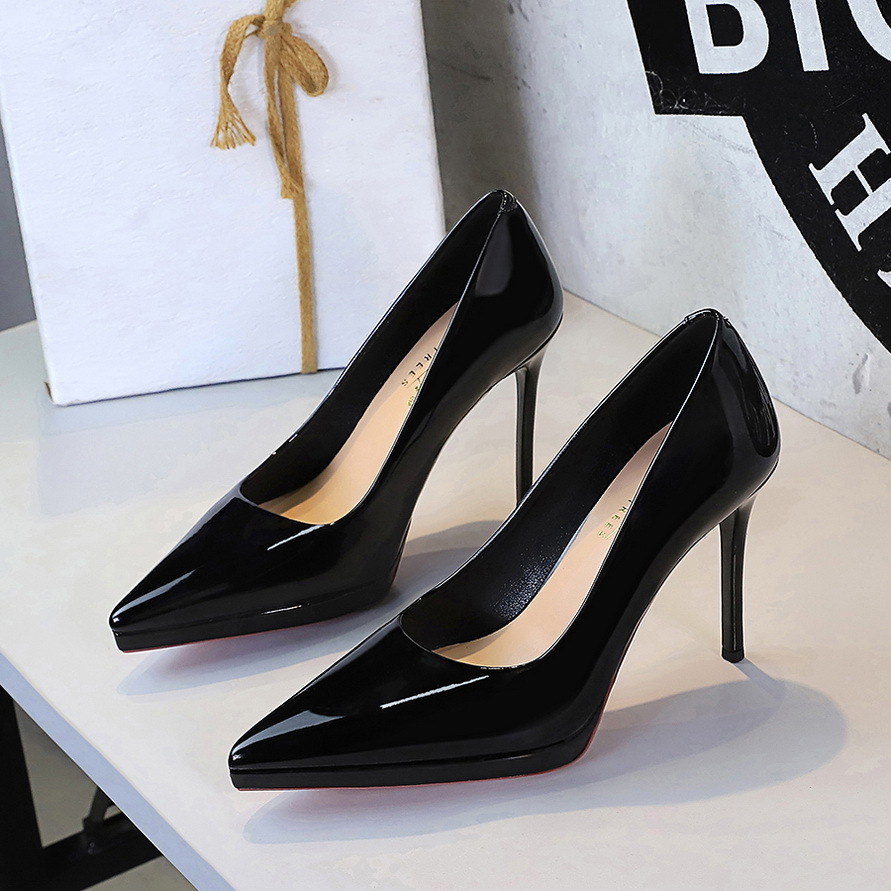 8511 Waterproof Platform Ultra High Heels Women's Pointed Shallow Mouth Versatile Non tiring Feet Sexy Fine Follow up Shoes Temperament Professional Shoes