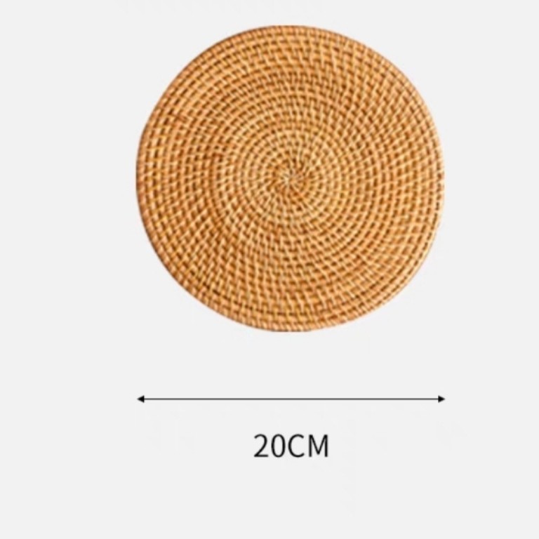 Los fabricantes venden al por mayor posavasos de ratán hechos a mano posavasos de té, tapetes para ollas de té, tapetes para ollas de arena, tapetes para mesas de comedor a prueba de escaldaduras