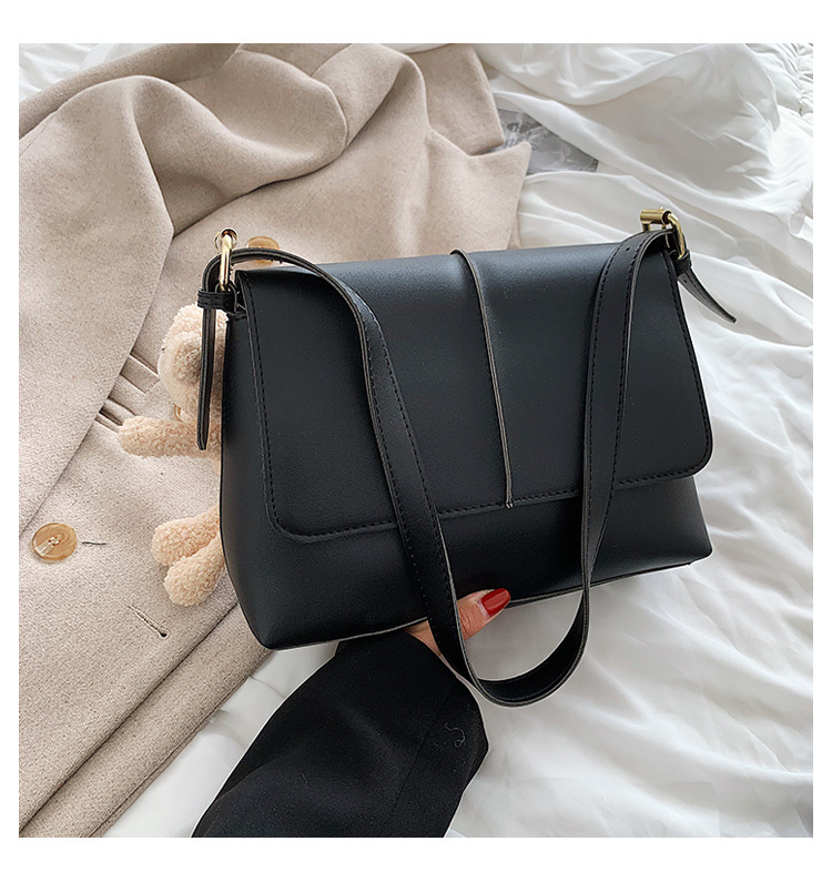 New Trend Simple Retro Bag Texture Shoulder Bag Fashion Casual Messenger Bag display picture 3