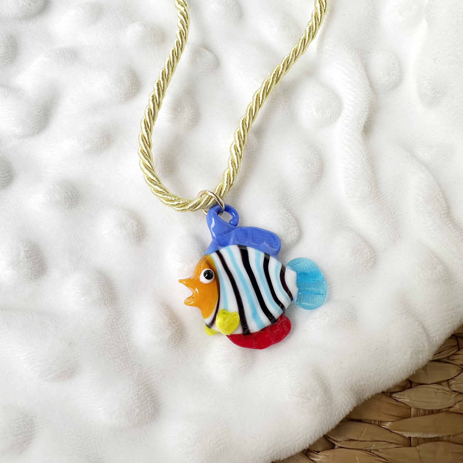 Fish Cute Marine Style Glass Rope Pendant Necklace Wholesale display picture 1