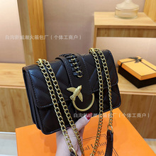 �r�а��������¿�Ů�����Ӱ�����С�������e���ٴ�朗l�μ�б���