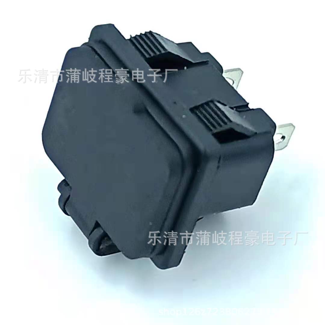 AC电源插座全铜3脚带耳10A250VAC品字插座三芯矩形公座AC-05带盖