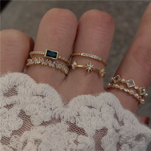 High-end light luxury emerald double-layer open ring for women, starry and exquisite full diamond ring ins fashion temperament