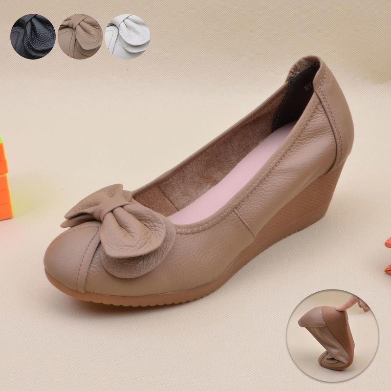 2026 primavera y otoño nuevos zapatos de suela plana zapatos de suela suave zapatos de madres zapatos de cabeza redonda de mediana edad zapatos de cuero de soja
