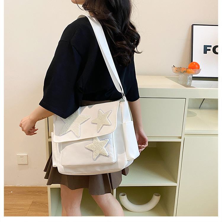 Cross-border wholesale large-capacity five-pointed star canvas single-shoulder bag, cute school style crossbody bag, student commuting bag for classes undefined