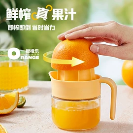 垃圾桶;厨房置物架;米桶、储米箱