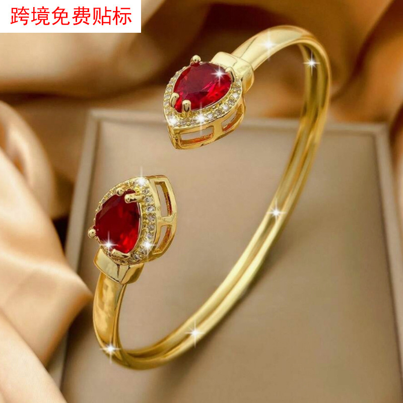 Customized Cross-Border Export Popular Wholesale Gemstone Heart Bracelet Opening Adjustment Color Retention Long-Lasting 18K Electroplating High-End Bracelet
