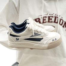 蓓尔休闲板鞋2025秋季新款复古软底时尚百搭女厚底增高女款小白鞋