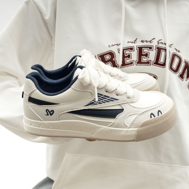 Bell Casual Sneakers 2026 Spring New Retro Soft-Soled Fashionable Versatile Women's Thick-Soled Height-Increasing White Shoes
