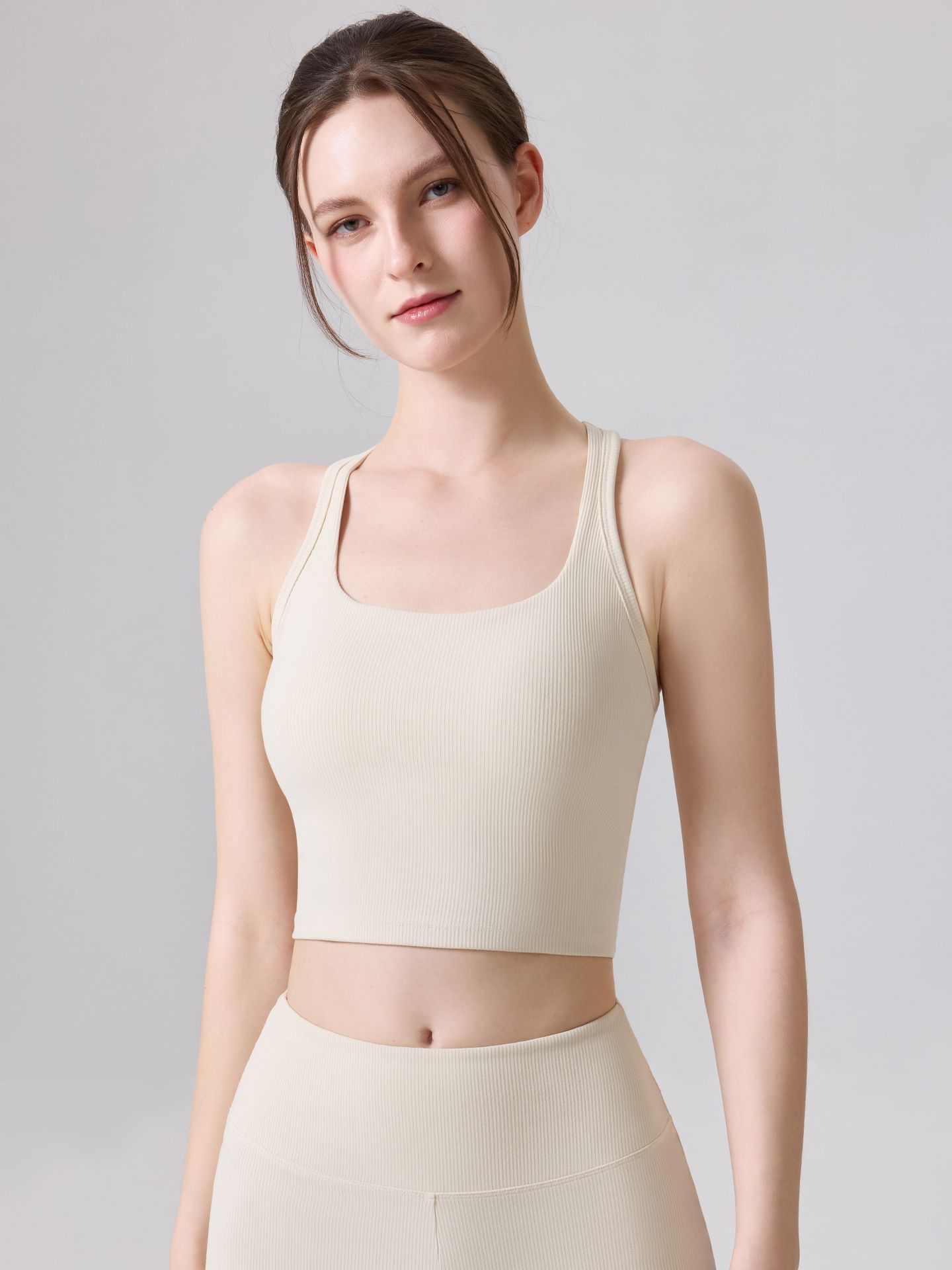 Verano nuevo cuello en U respirable chaleco de yoga delgado fitness yoga ropa de entrenamiento antichoque con cojín de pecho ropa interior deportiva